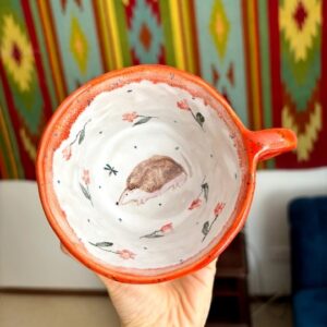 Кружка с ежиком и цветами