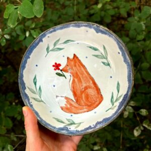 Миска с лисой и цветком