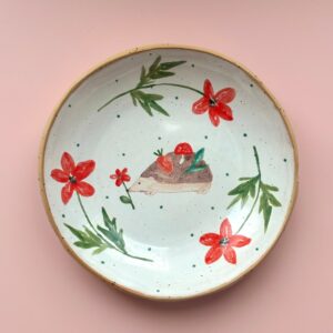 Миска с ежиком в цветах