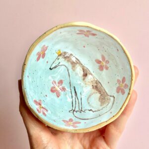 Пиала с борзой и цветочками